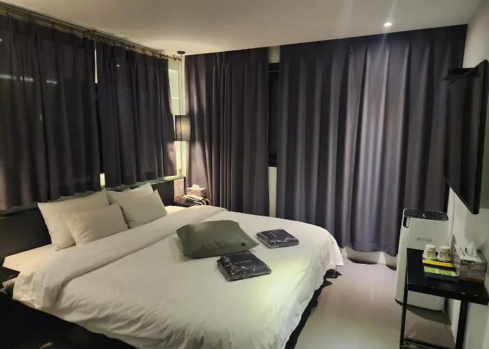 Yaja Sasang Terminal Hotel 2*