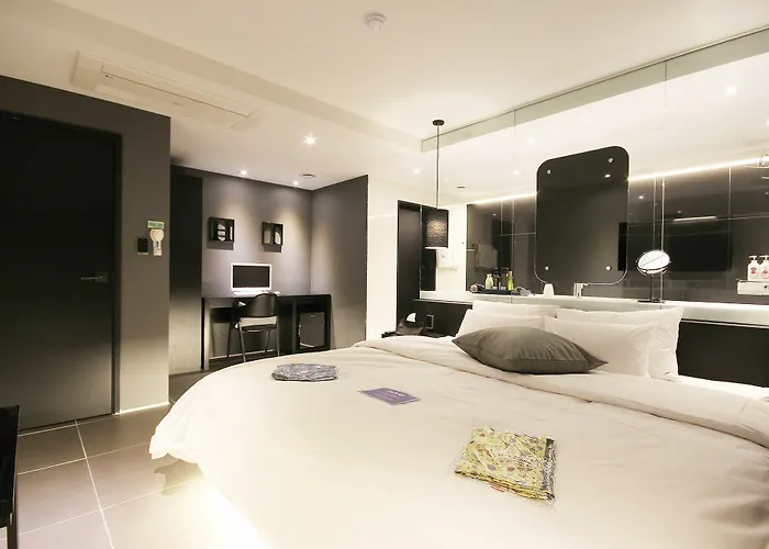 Hotel Yaja Sasang Terminal 2*