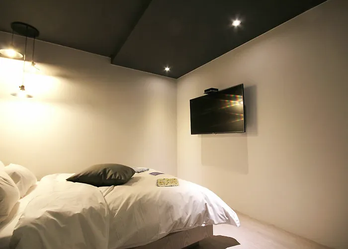 Hotel Yaja Sasang Terminal 2*
