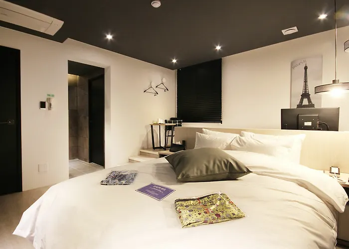 Yaja Sasang Terminal Hotel 2*